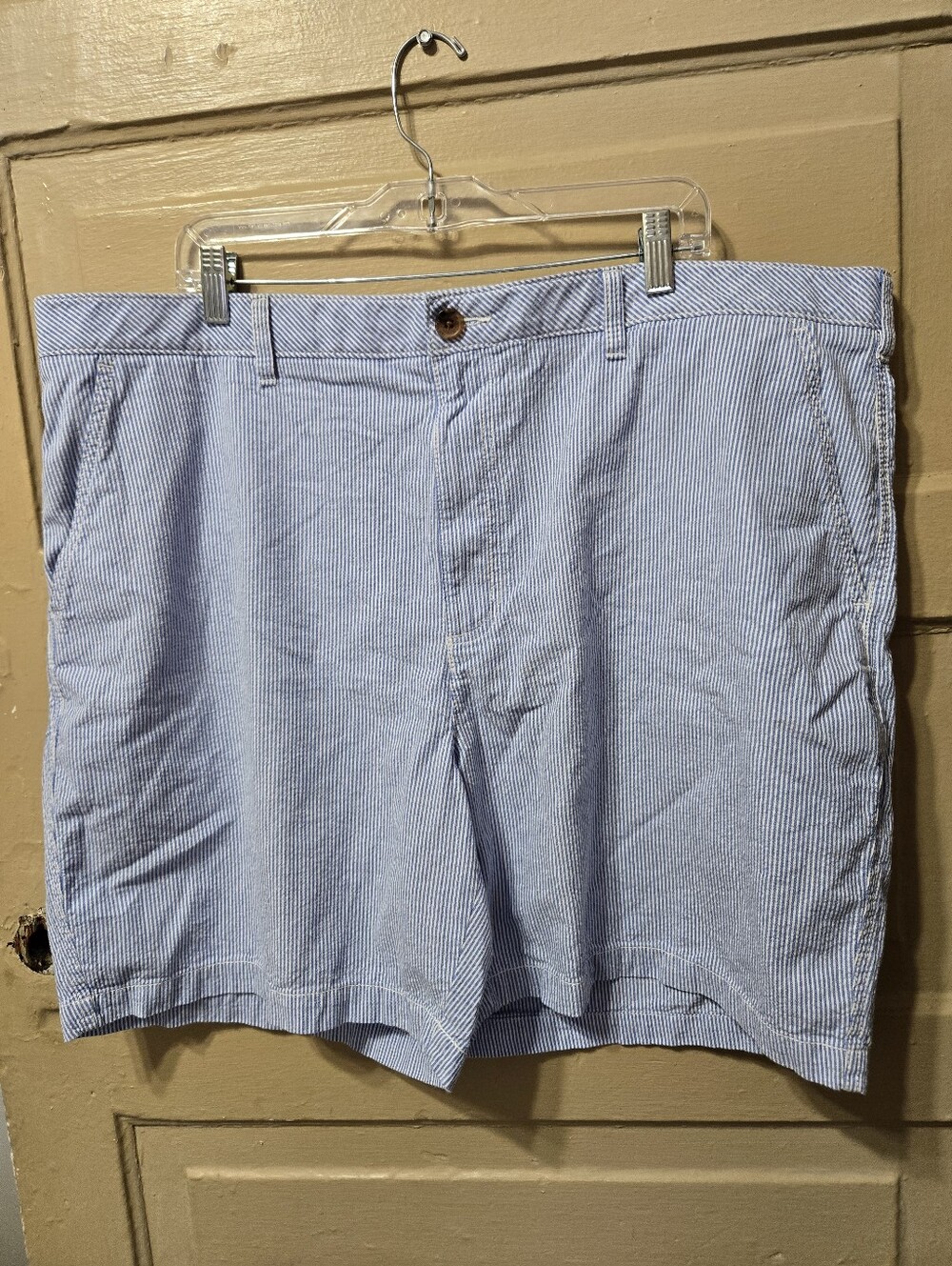 Croft & Barrow 100% Cotton Blue White Striped Men's Shorts EUC Size: 44